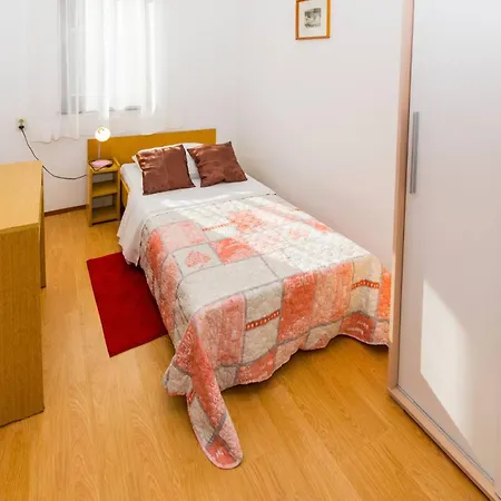 Apartment Comfortable Puh With Built Barbecue In *