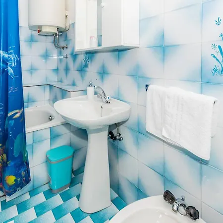 Comfortable Puh With Built Barbecue In Lägenhet