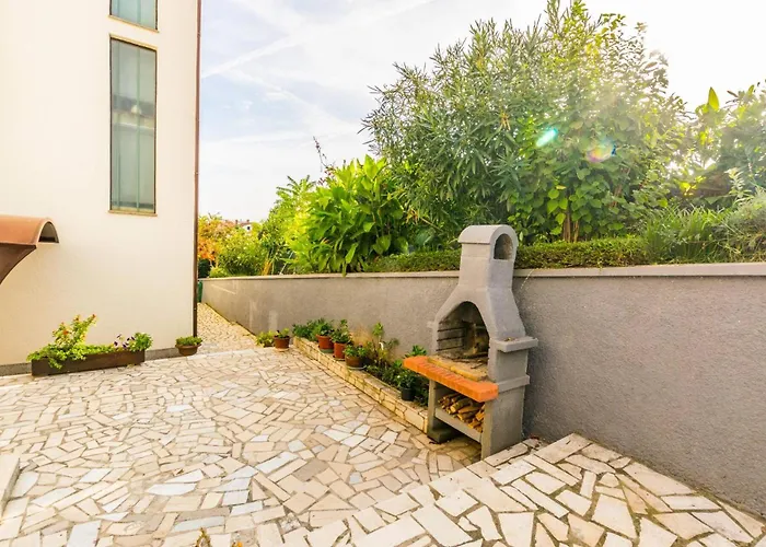 Comfortable Puh With Built Barbecue In Διαμέρισμα *