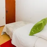 Comfortable Puh With Built Barbecue In